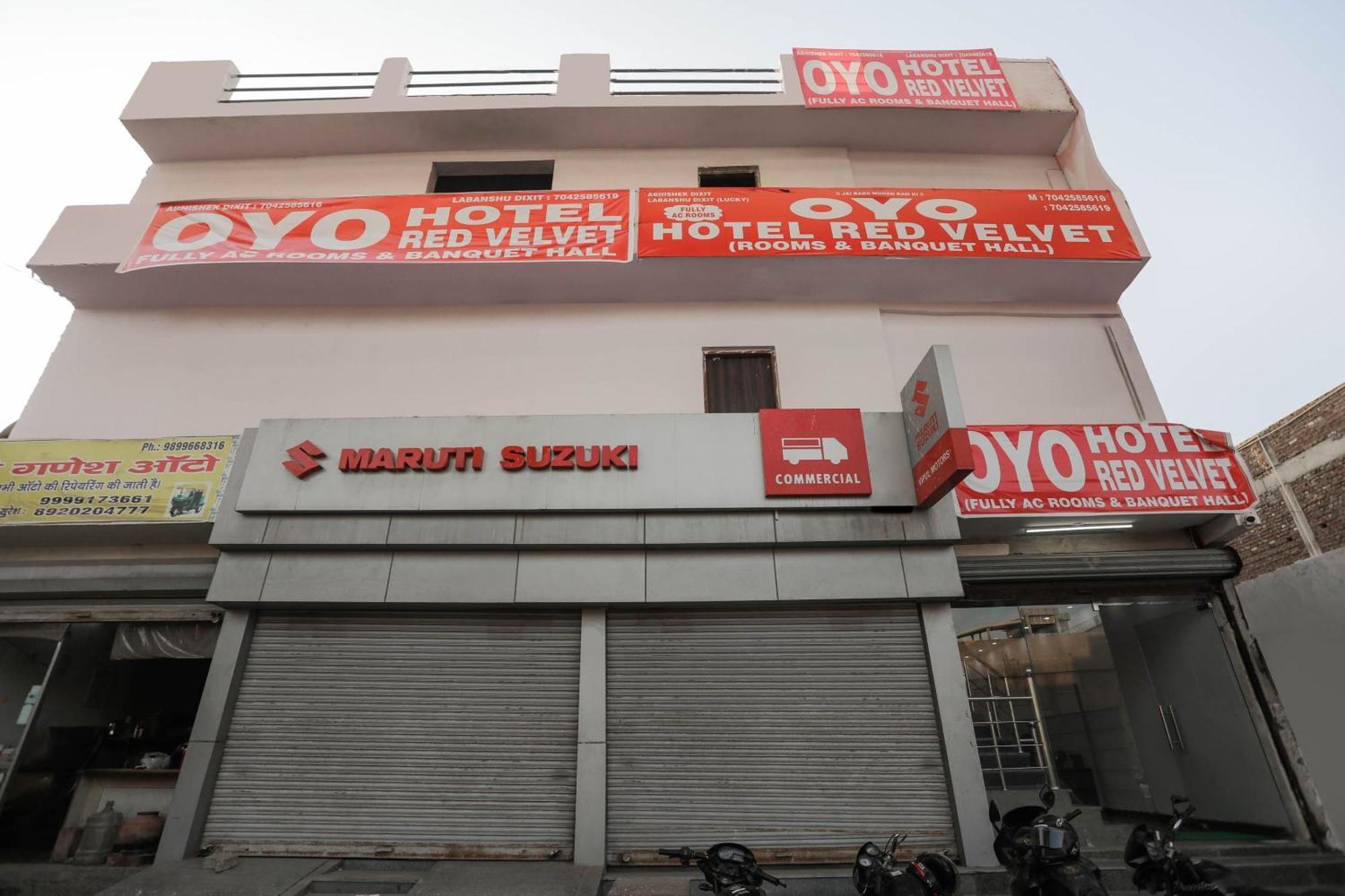 Hotel O Red Velvet Rooms & Banquet Faridabad Esterno foto